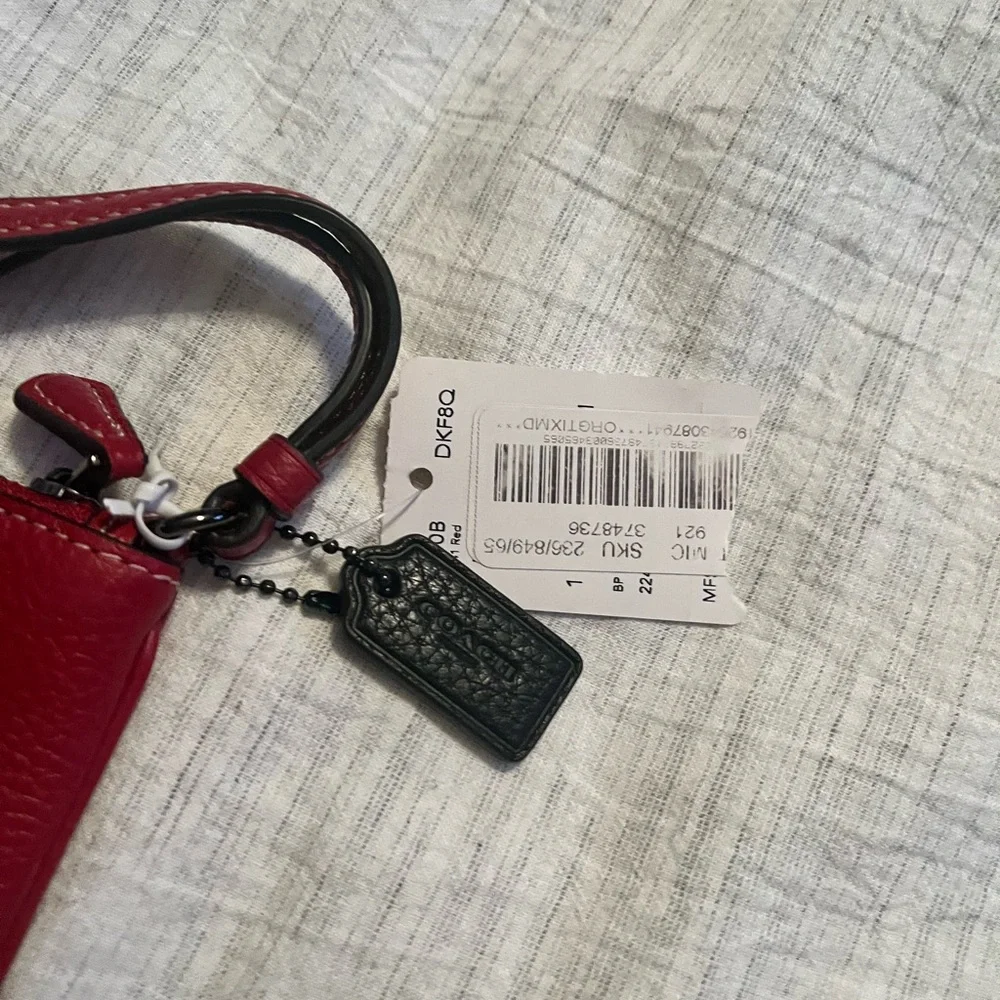 Coach Minnie Mouse Motif Wristlet - Picture 4 of 6